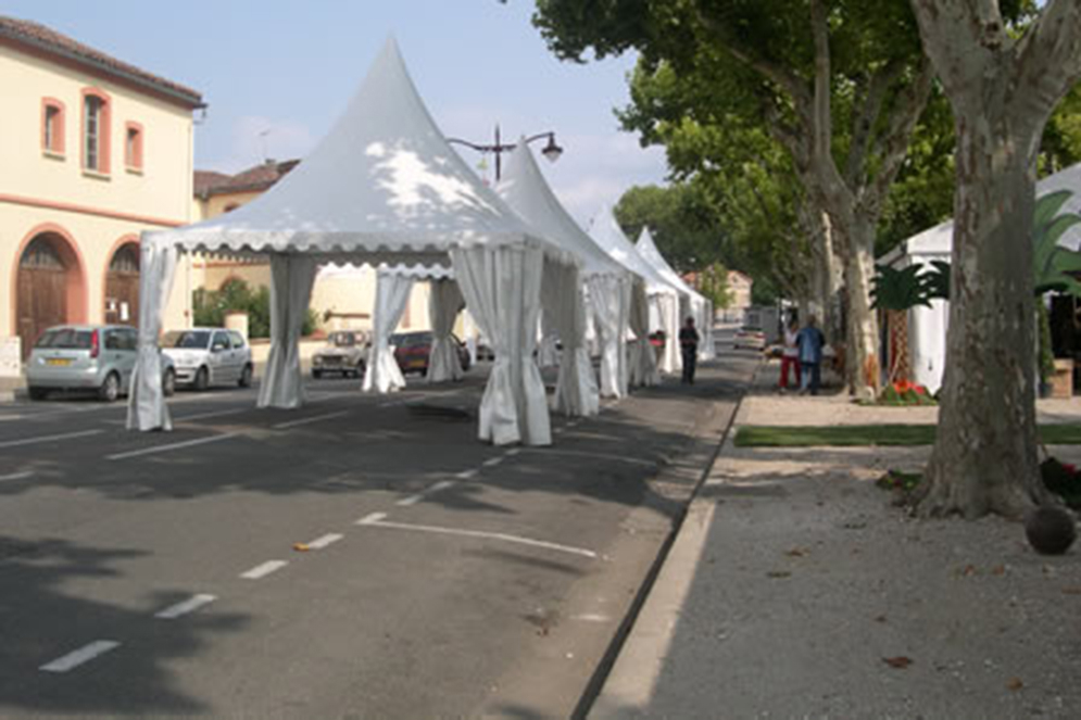 Montage Plancher pour Tente Silhouette, Château de Pennautier