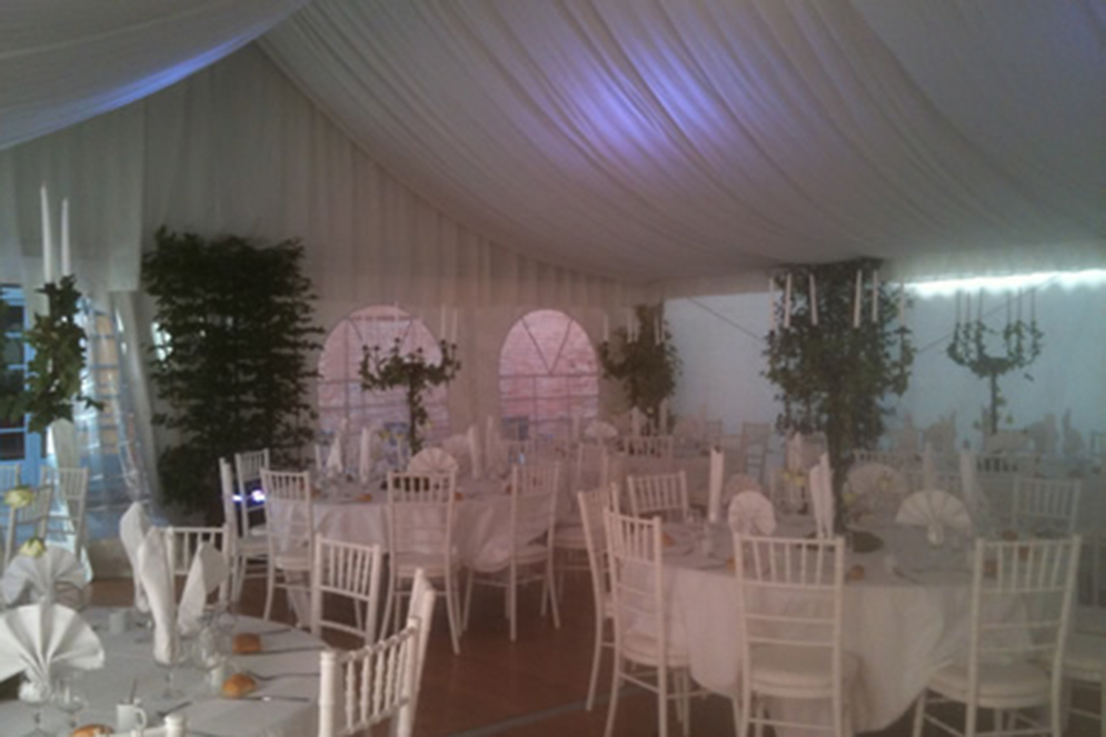 Montage Plancher pour Tente Silhouette, Château de Pennautier